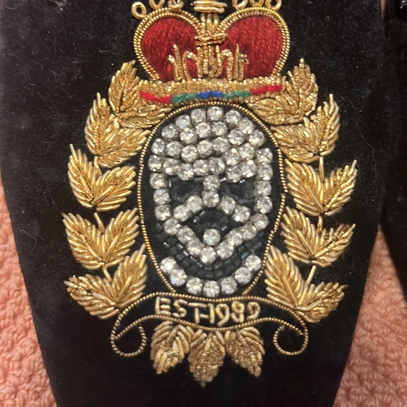 DONALD J PLINER ⚜️ Donald & Lisa Signature Black Velvet & Crystal Skulls Flats - Picture 14 of 15